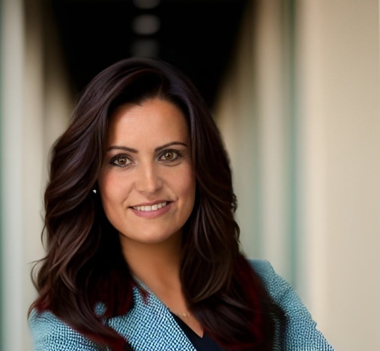 Profile picture of Cristina Domingos - Toronto Portuguese Real Estate Agent